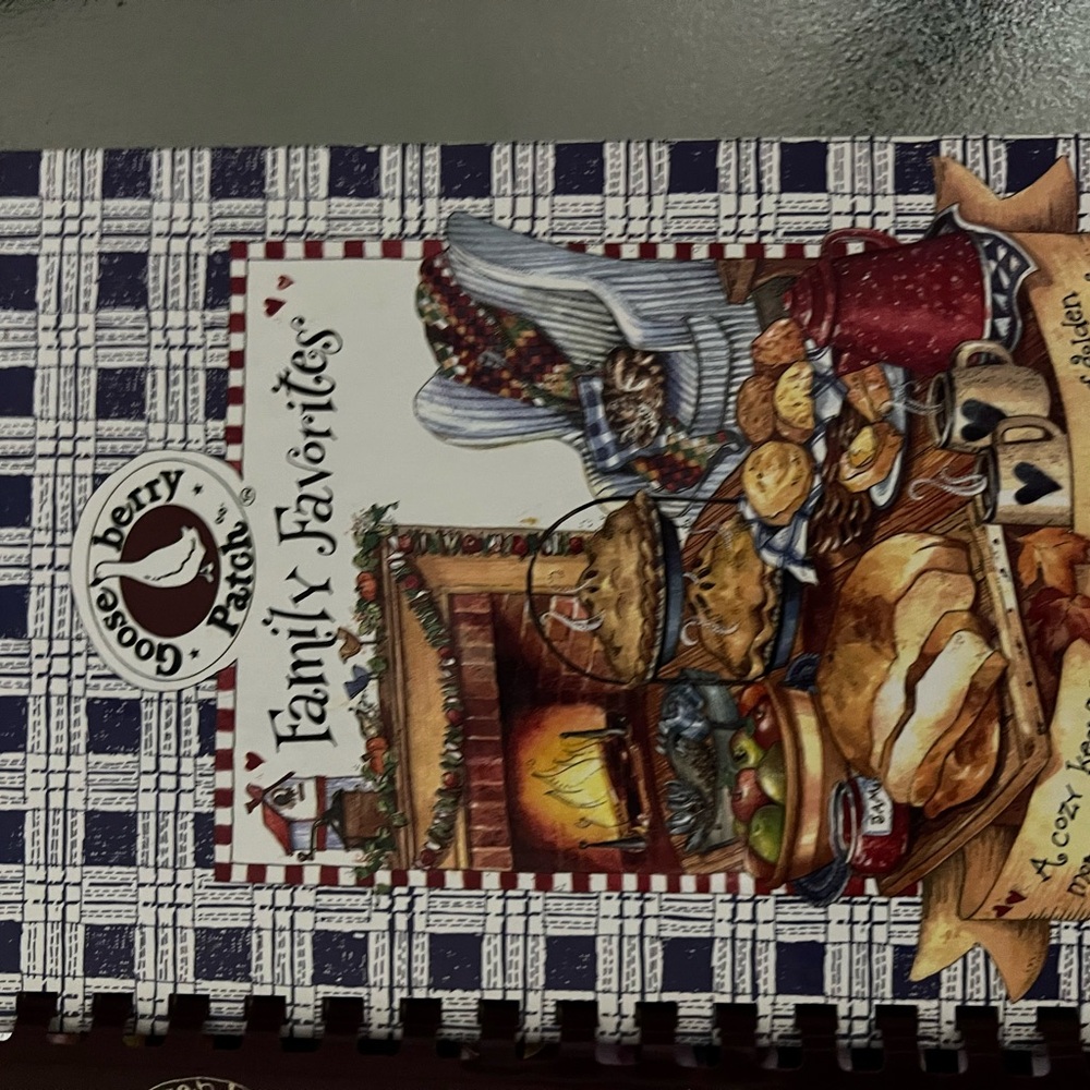 Goose Berry Patch Family Favorites cookbook
